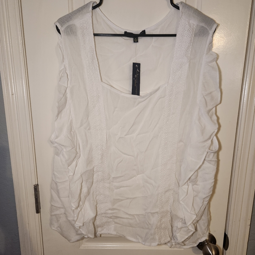 NWT Adrienne Vittadini White Ruffle and Lace Crepe Top